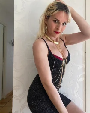 Léna, rencontre trans &agrave; Renens